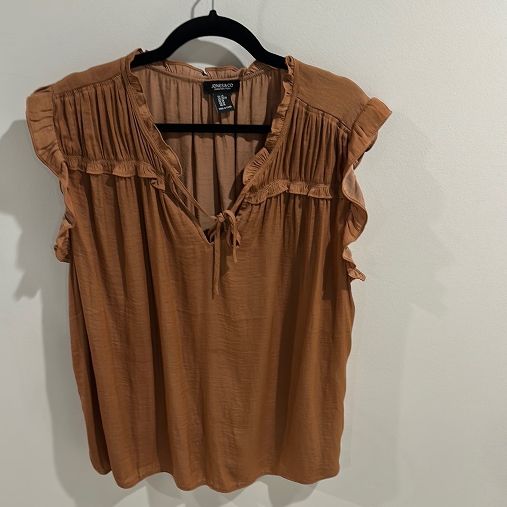 Jones New York Brown Sleeveless Ruched Blouse